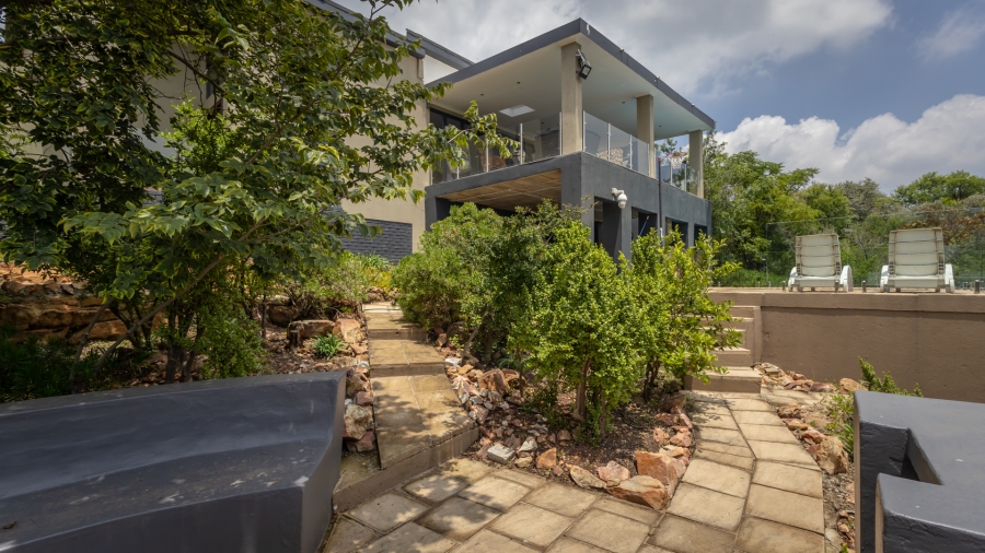 3 Bedroom Property for Sale in Wilro Park Gauteng