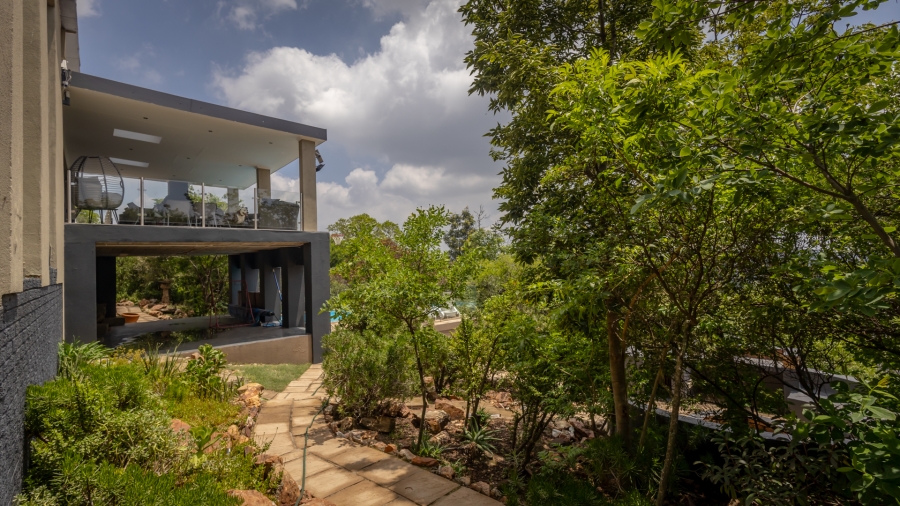 3 Bedroom Property for Sale in Wilro Park Gauteng