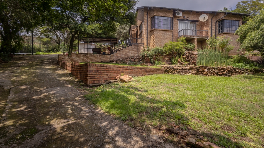 3 Bedroom Property for Sale in Wilro Park Gauteng