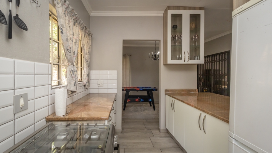 3 Bedroom Property for Sale in Wilro Park Gauteng