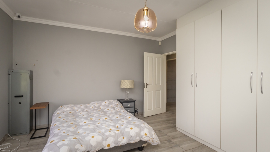 3 Bedroom Property for Sale in Wilro Park Gauteng