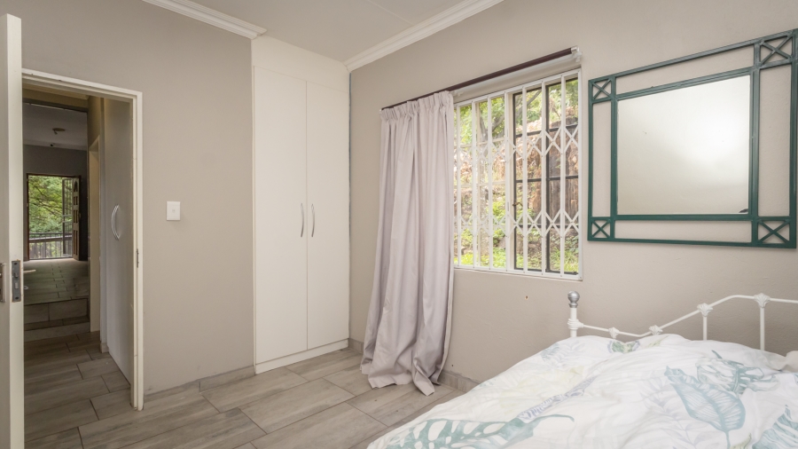 3 Bedroom Property for Sale in Wilro Park Gauteng