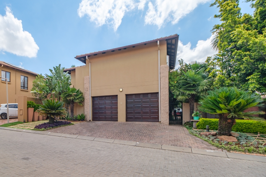 To Let 4 Bedroom Property for Rent in Noordwyk Gauteng