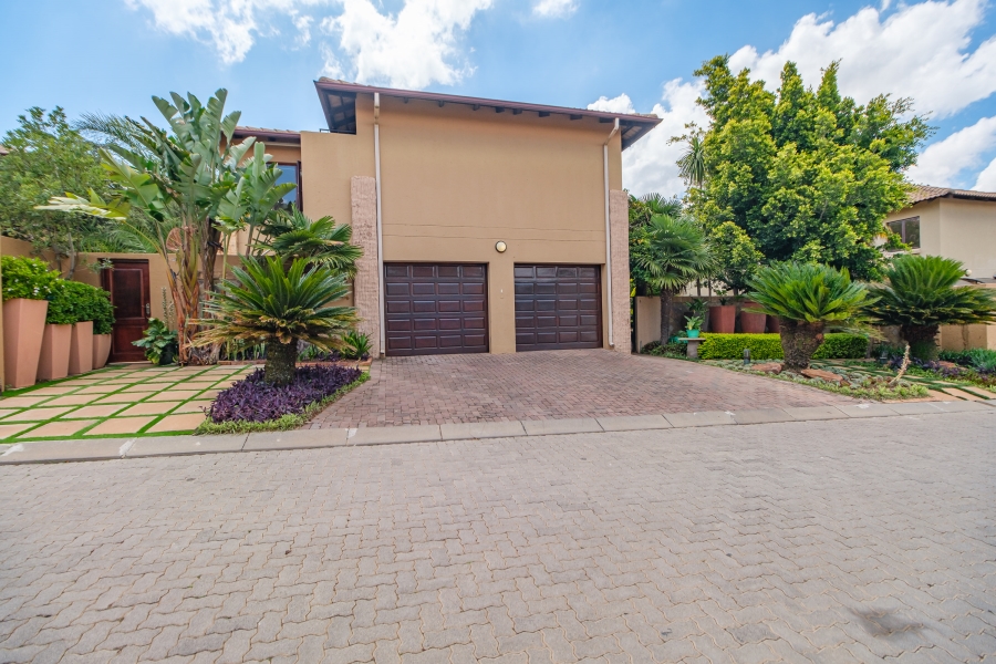 To Let 4 Bedroom Property for Rent in Noordwyk Gauteng
