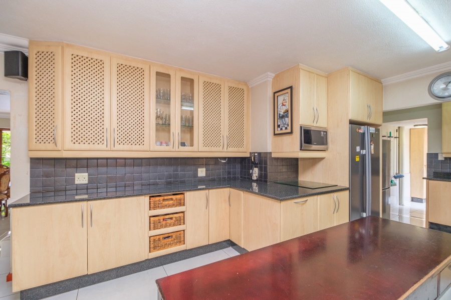 To Let 4 Bedroom Property for Rent in Noordwyk Gauteng