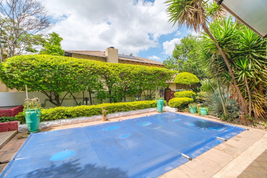 To Let 4 Bedroom Property for Rent in Noordwyk Gauteng