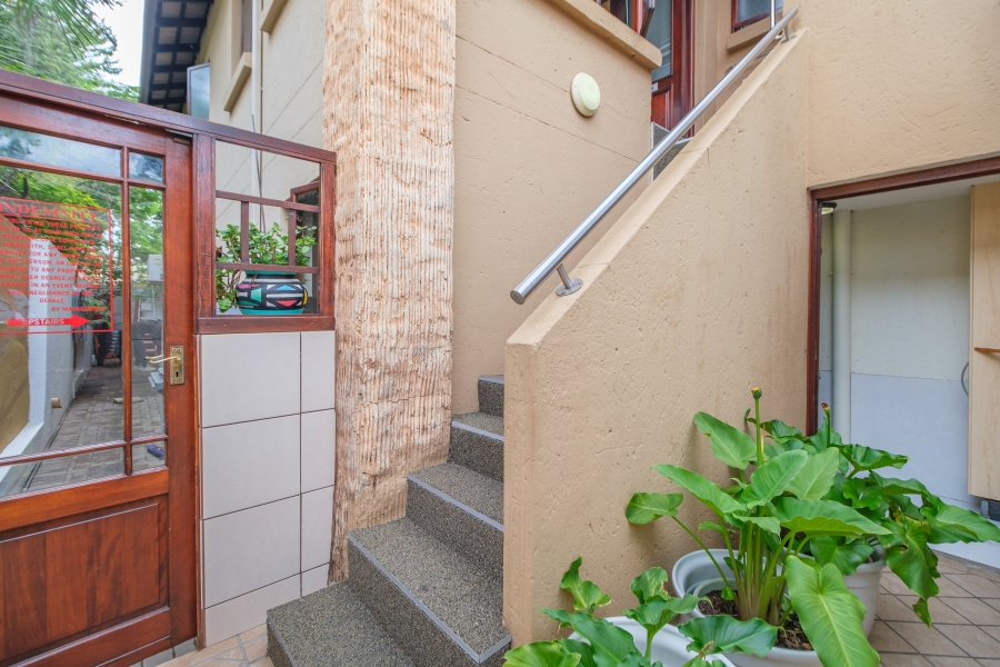 To Let 4 Bedroom Property for Rent in Noordwyk Gauteng