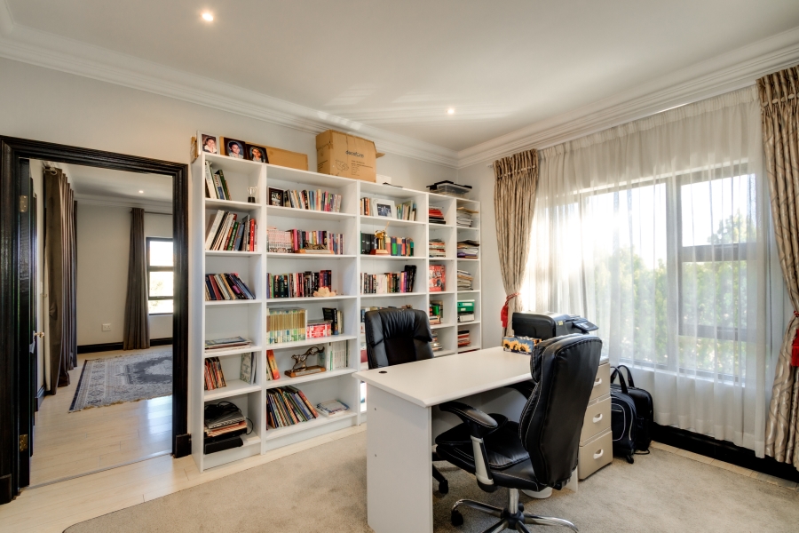 To Let 5 Bedroom Property for Rent in Dainfern Golf Estate Gauteng