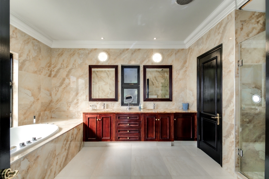 To Let 5 Bedroom Property for Rent in Dainfern Golf Estate Gauteng