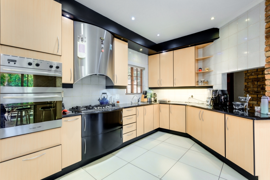 5 Bedroom Property for Sale in Fourways Gauteng