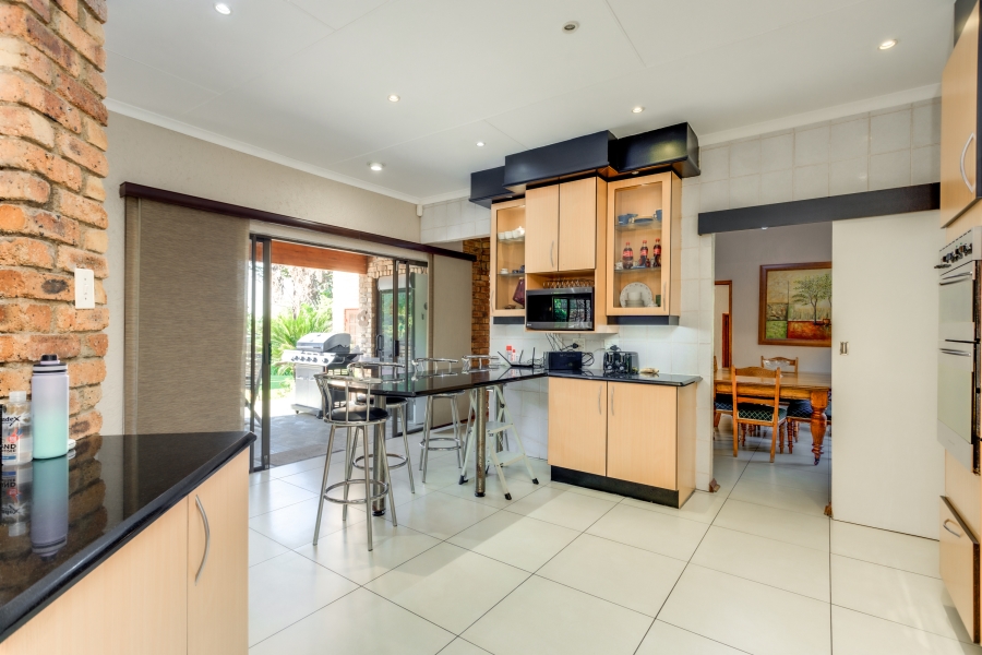 5 Bedroom Property for Sale in Fourways Gauteng