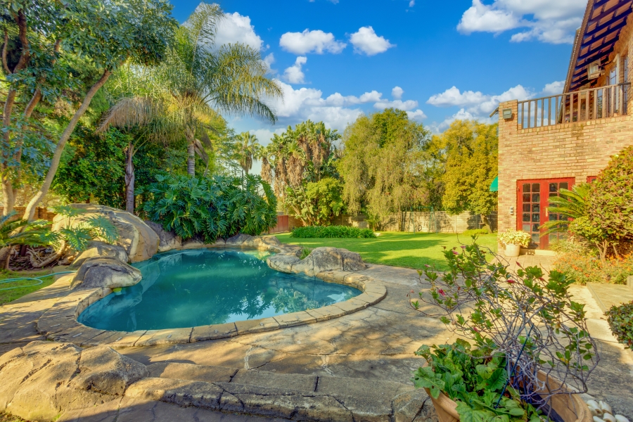 5 Bedroom Property for Sale in Fourways Gauteng