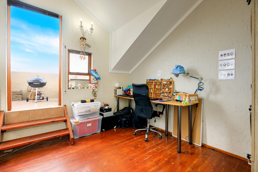 1 Bedroom Property for Sale in Lonehill Gauteng