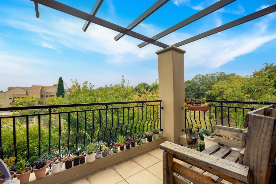 1 Bedroom Property for Sale in Lonehill Gauteng