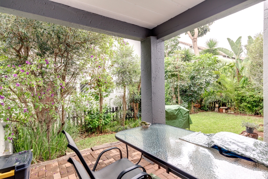 2 Bedroom Property for Sale in Magaliessig Gauteng