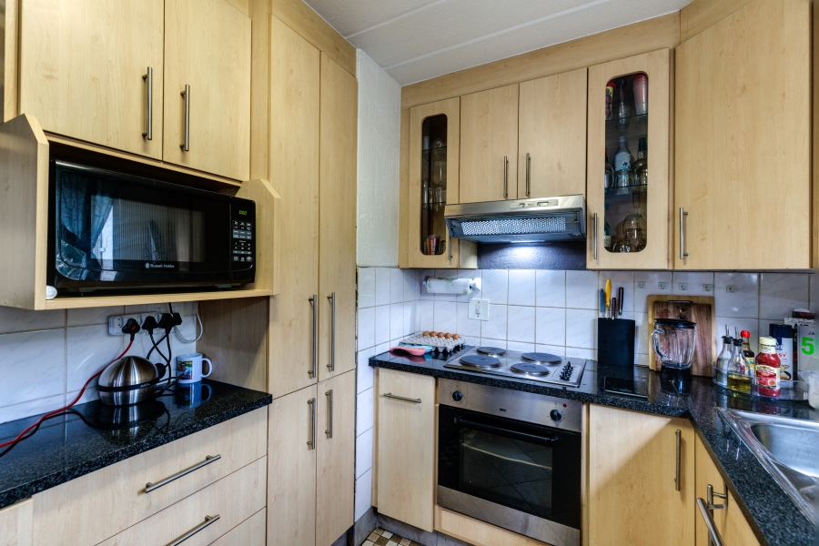 2 Bedroom Property for Sale in Magaliessig Gauteng