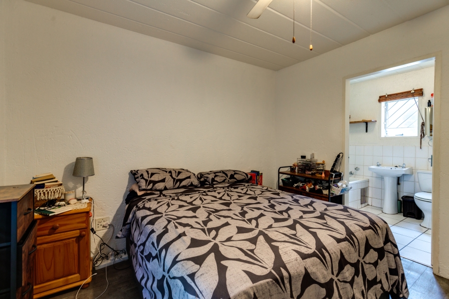 2 Bedroom Property for Sale in Magaliessig Gauteng