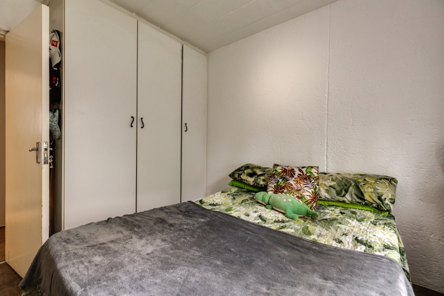 2 Bedroom Property for Sale in Magaliessig Gauteng