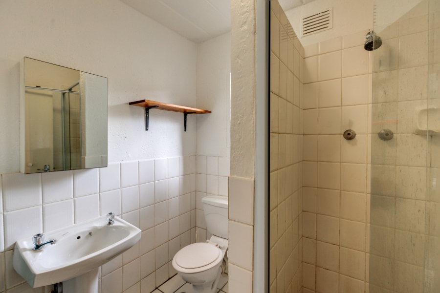 2 Bedroom Property for Sale in Magaliessig Gauteng