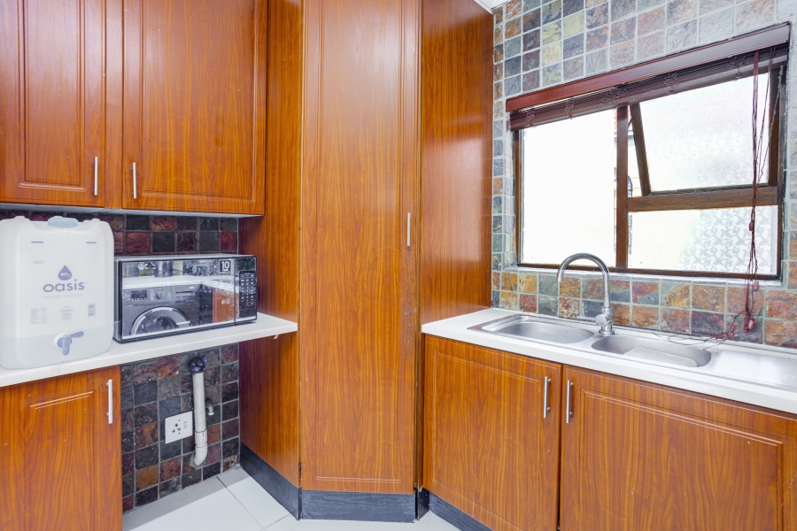 2 Bedroom Property for Sale in Pineslopes Gauteng