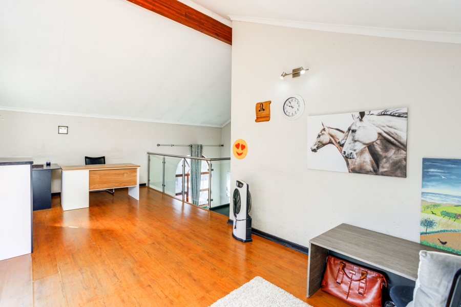 2 Bedroom Property for Sale in Pineslopes Gauteng