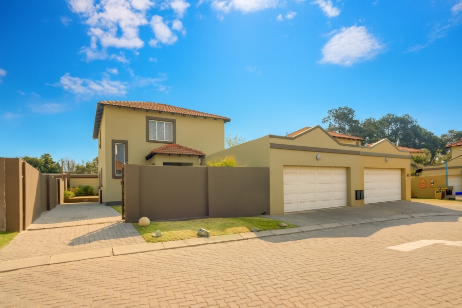 3 Bedroom Property for Sale in North Riding Gauteng