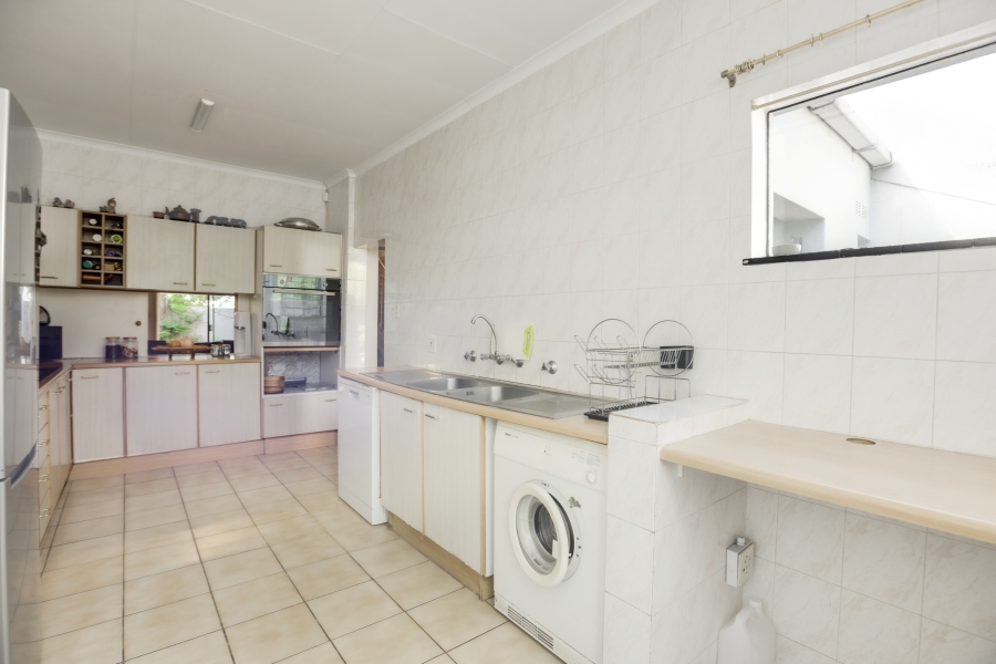 3 Bedroom Property for Sale in Lonehill Gauteng