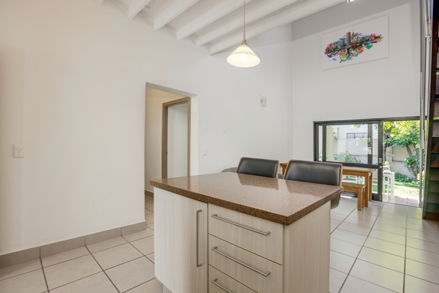 2 Bedroom Property for Sale in Lonehill Gauteng