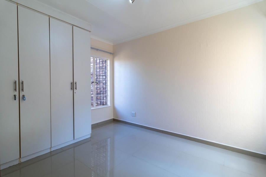 2 Bedroom Property for Sale in Glenvista Gauteng