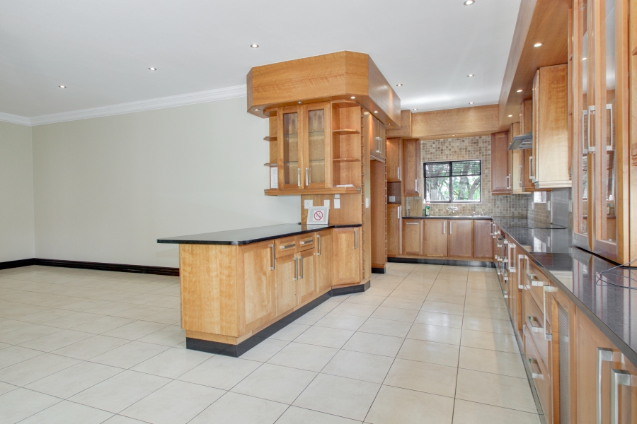 5 Bedroom Property for Sale in Dainfern Gauteng
