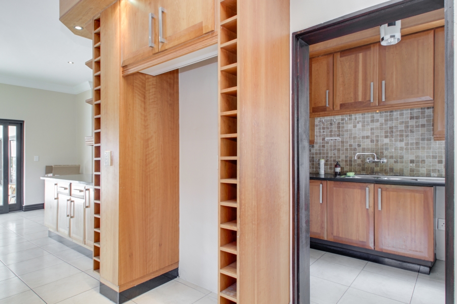 5 Bedroom Property for Sale in Dainfern Gauteng