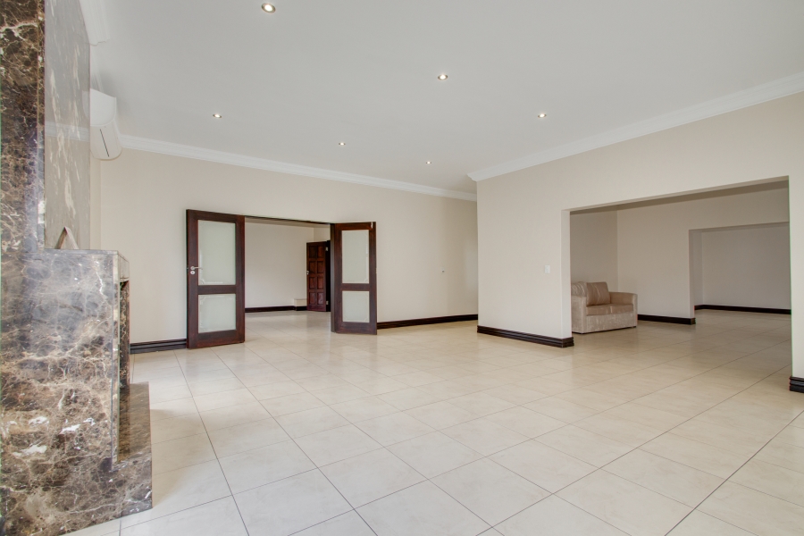 5 Bedroom Property for Sale in Dainfern Gauteng