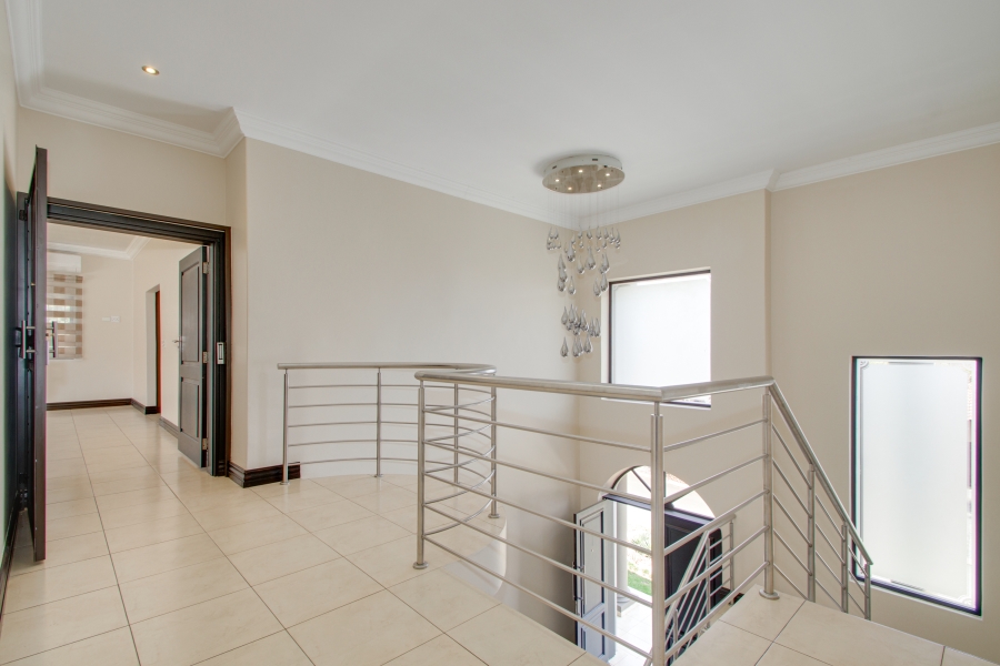 5 Bedroom Property for Sale in Dainfern Gauteng