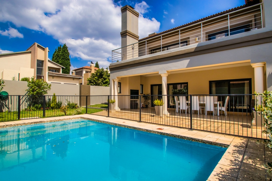 5 Bedroom Property for Sale in Dainfern Gauteng