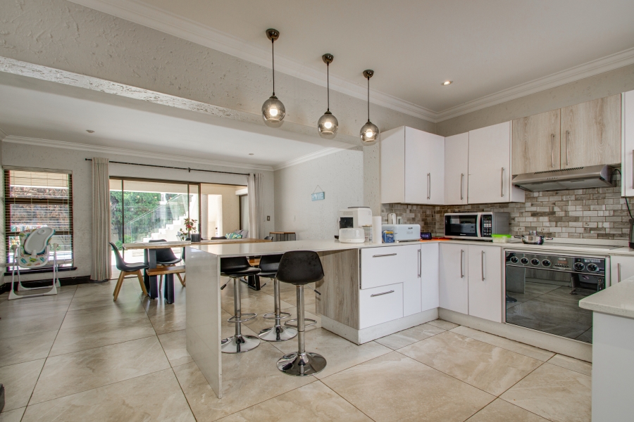 To Let 5 Bedroom Property for Rent in Dainfern Golf Estate Gauteng