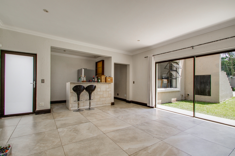 To Let 5 Bedroom Property for Rent in Dainfern Golf Estate Gauteng