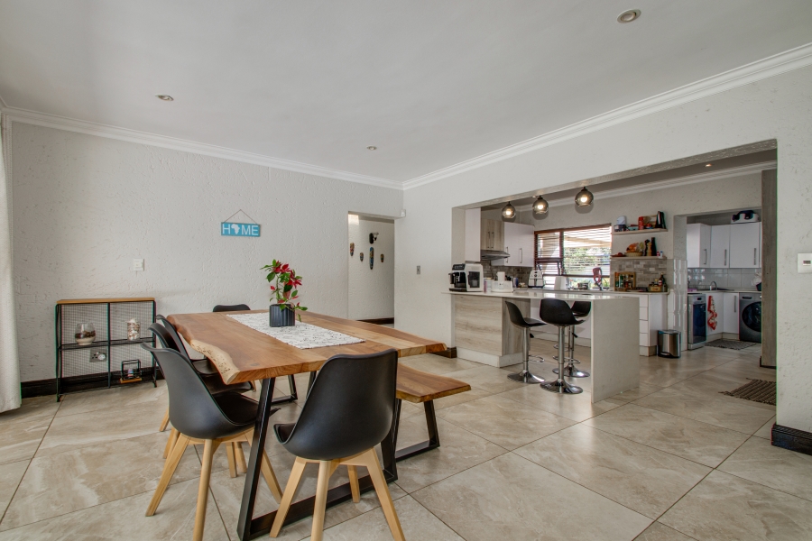 To Let 5 Bedroom Property for Rent in Dainfern Golf Estate Gauteng