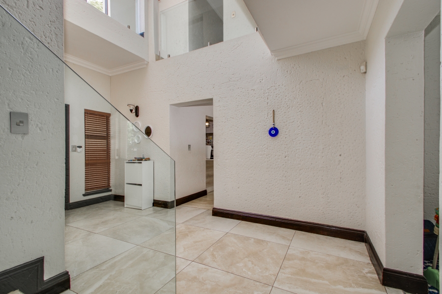 To Let 5 Bedroom Property for Rent in Dainfern Golf Estate Gauteng