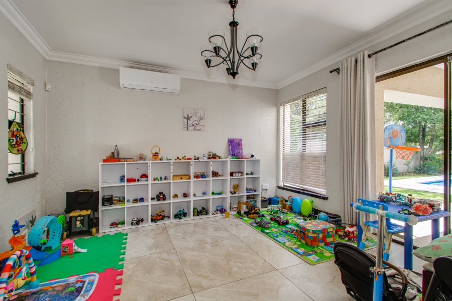 To Let 5 Bedroom Property for Rent in Dainfern Golf Estate Gauteng