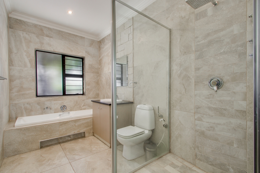 To Let 5 Bedroom Property for Rent in Dainfern Golf Estate Gauteng