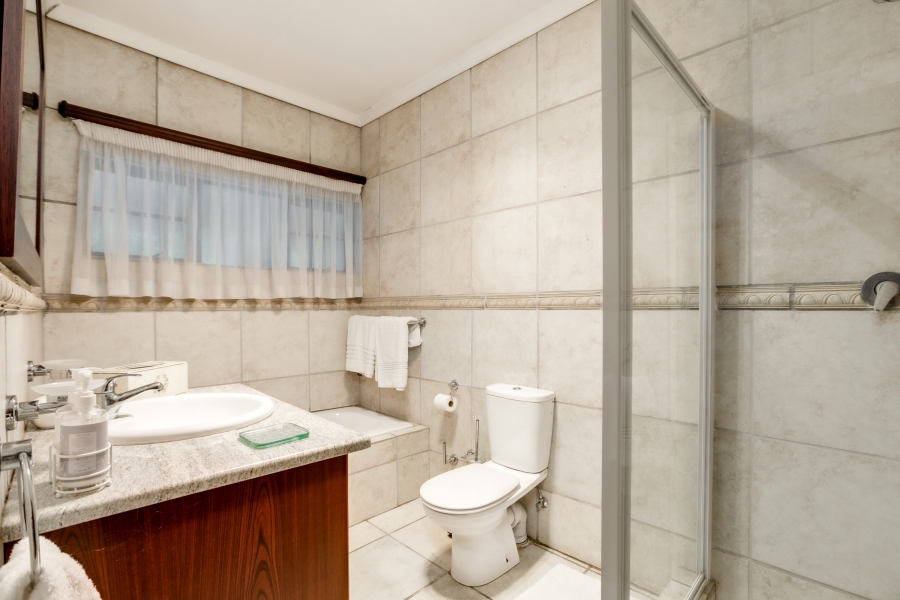 7 Bedroom Property for Sale in Bryanston Gauteng