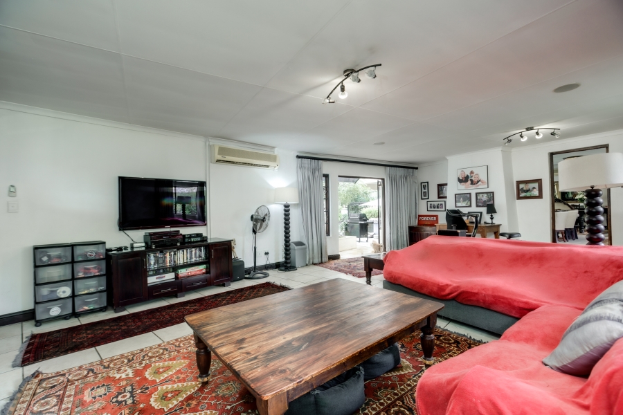 7 Bedroom Property for Sale in Bryanston Gauteng