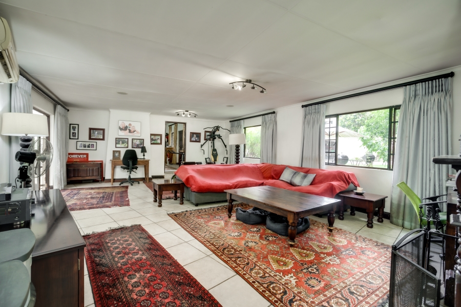 7 Bedroom Property for Sale in Bryanston Gauteng