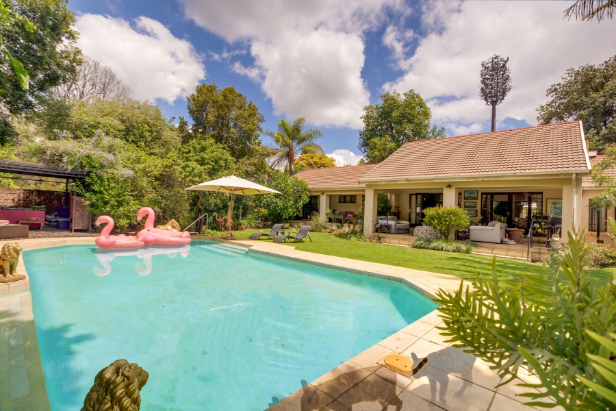 7 Bedroom Property for Sale in Bryanston Gauteng