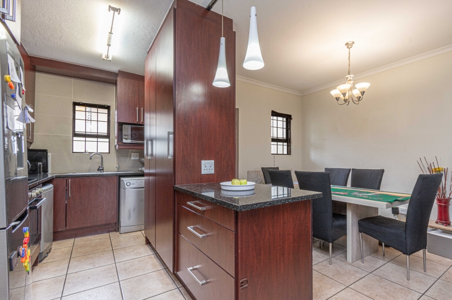 3 Bedroom Property for Sale in Broadacres Gauteng