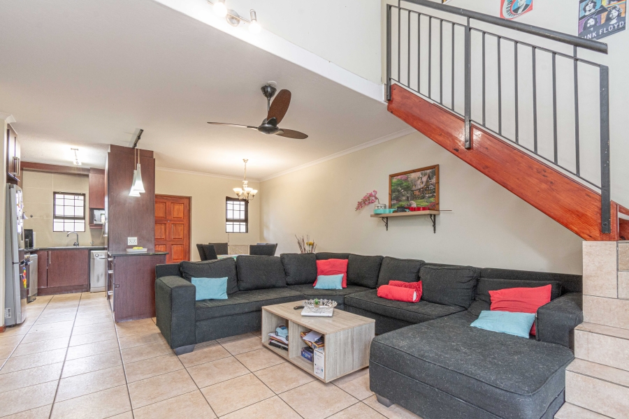 3 Bedroom Property for Sale in Broadacres Gauteng