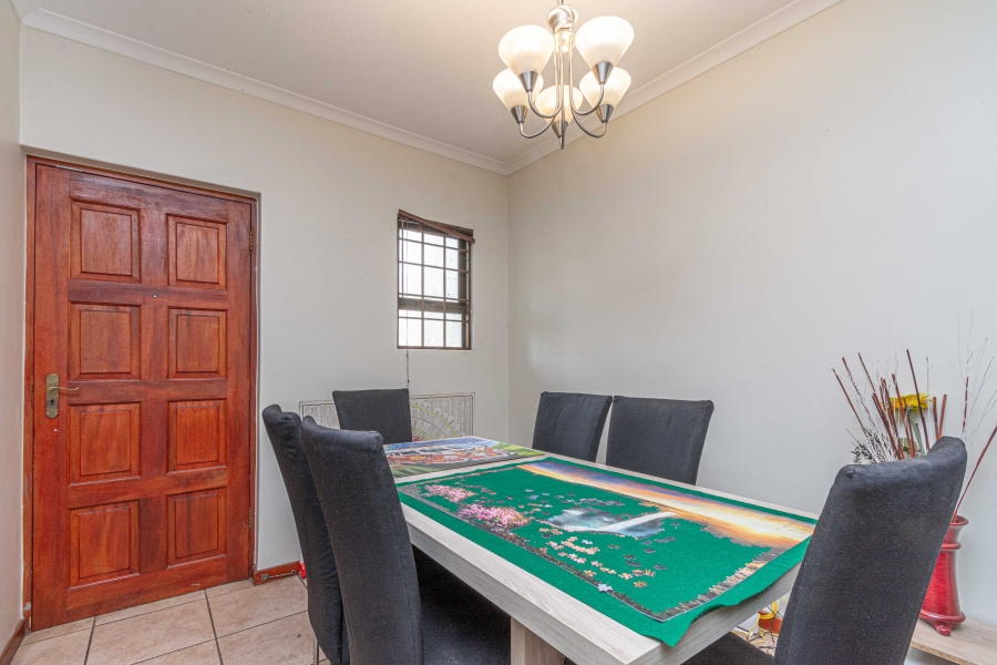 3 Bedroom Property for Sale in Broadacres Gauteng