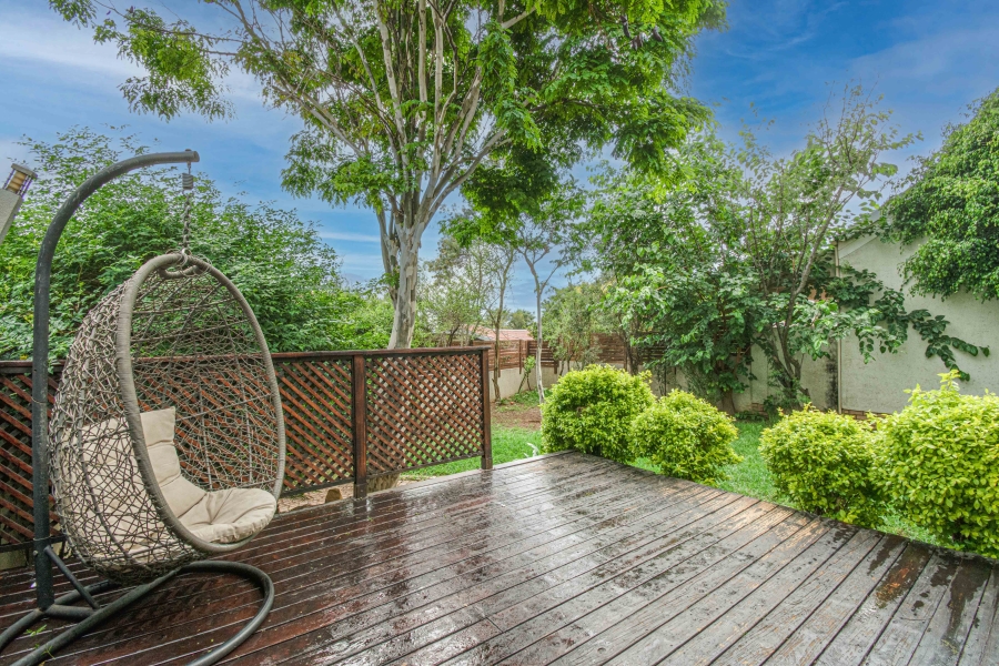 3 Bedroom Property for Sale in Broadacres Gauteng