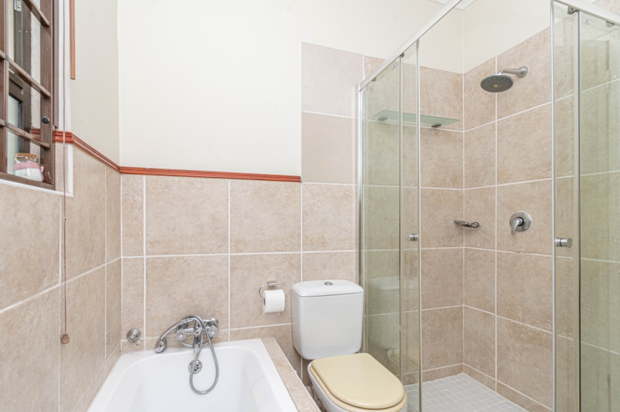 3 Bedroom Property for Sale in Broadacres Gauteng