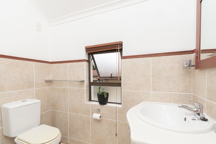 3 Bedroom Property for Sale in Broadacres Gauteng